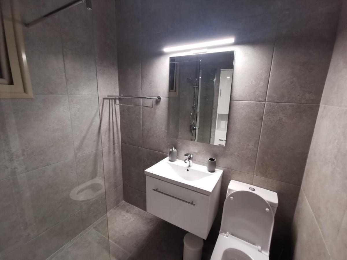Sea View Apartment โปรทาราส ภายนอก รูปภาพ