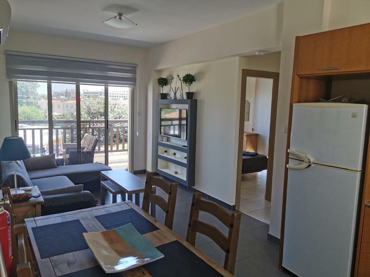 Sea View Apartment โปรทาราส ภายนอก รูปภาพ
