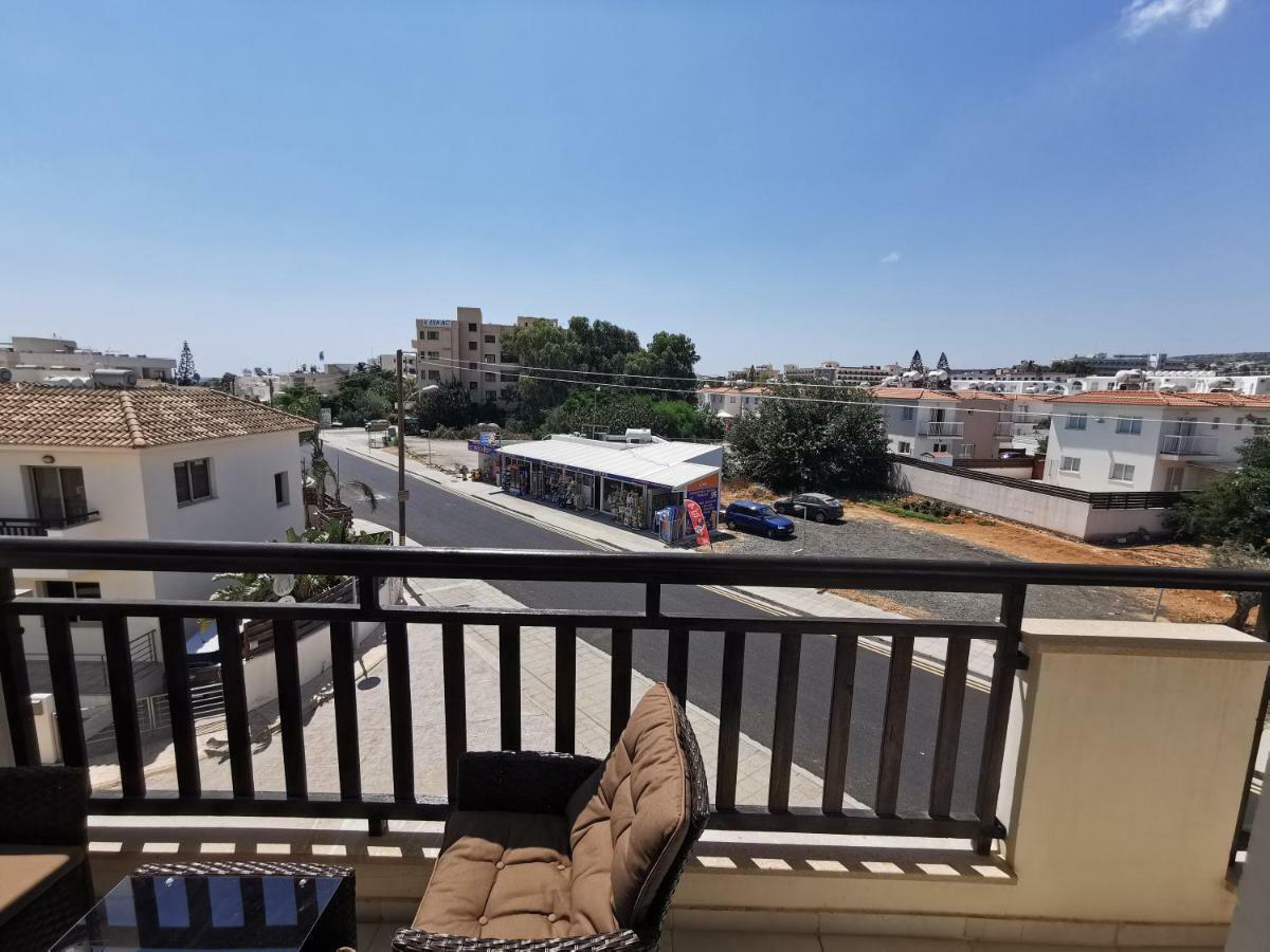 Sea View Apartment โปรทาราส ภายนอก รูปภาพ