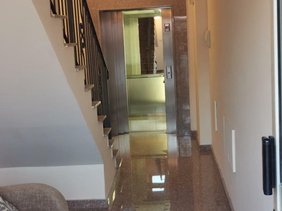 Sea View Apartment โปรทาราส ภายนอก รูปภาพ
